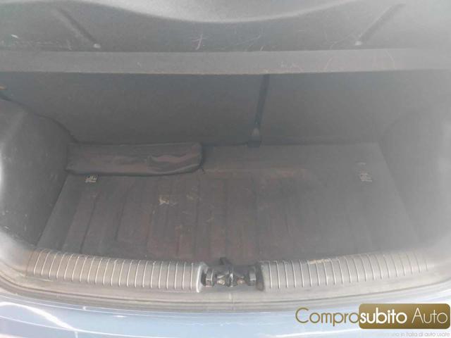 HYUNDAI i10 usata 19