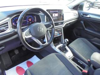 VOLKSWAGEN T-Roc usata, con Telecamera per parcheggio assistito