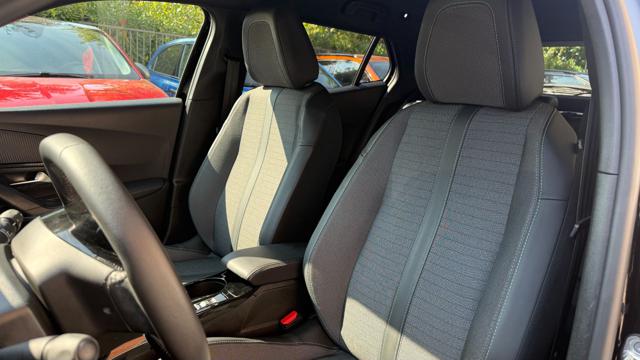 PEUGEOT 2008 usata, con Park Distance Control