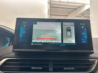 PEUGEOT 3008 usata, con Touch screen