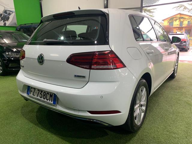 VOLKSWAGEN Golf usata, con Autoradio