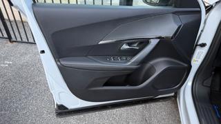 PEUGEOT 2008 usata, con Volante in pelle