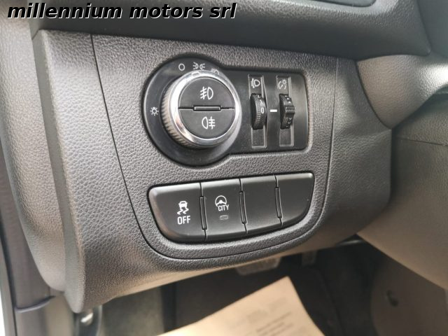 OPEL Karl usata, con Fendinebbia