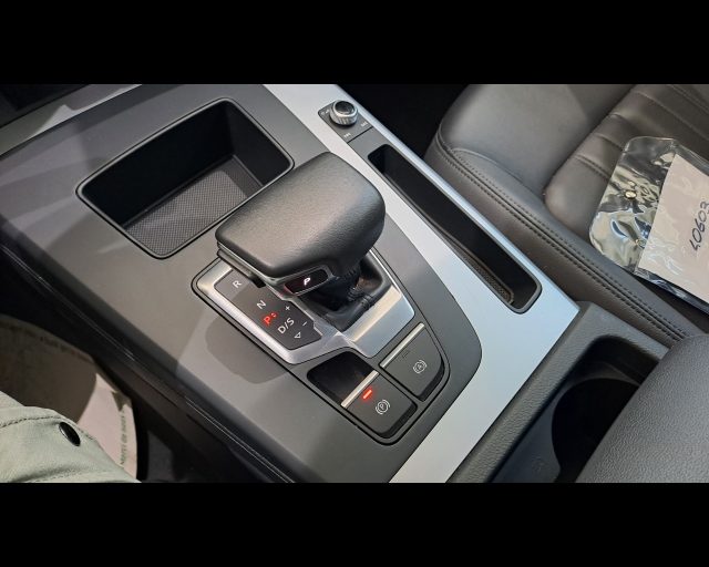 AUDI Q5 usata, con Autoradio digitale