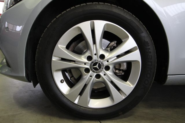 MERCEDES-BENZ C 220 usata, con Regolazione elettrica sedili