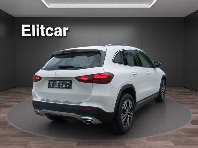 MERCEDES-BENZ GLA 200 usata, con Airbag Passeggero