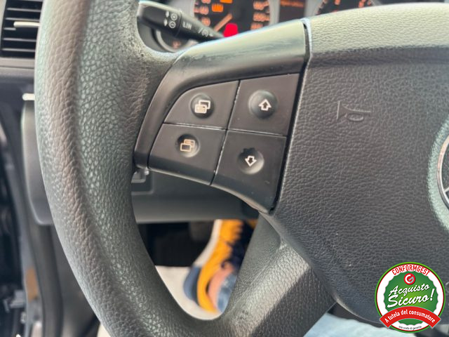MERCEDES-BENZ B 180 usata, con Fendinebbia