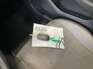 RENAULT Clio usata, con Touch screen