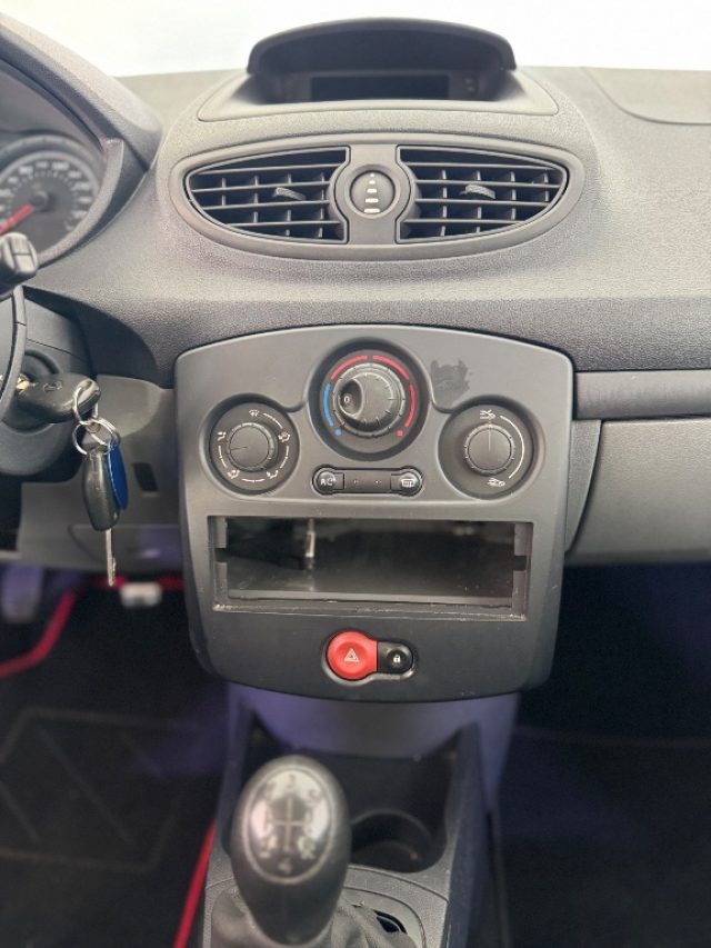 RENAULT Clio usata 13
