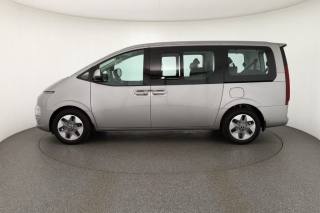 HYUNDAI Staria usata, con Autoradio