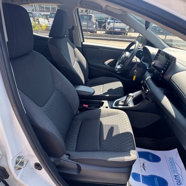 TOYOTA Yaris usata, con Bluetooth