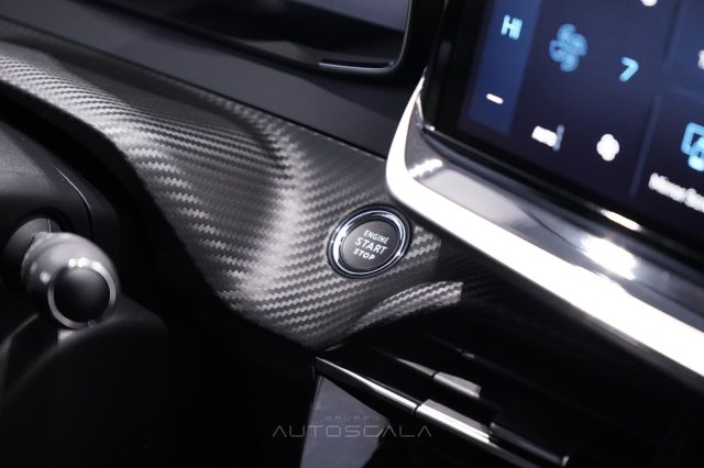 PEUGEOT 2008 usata, con Volante multifunzione