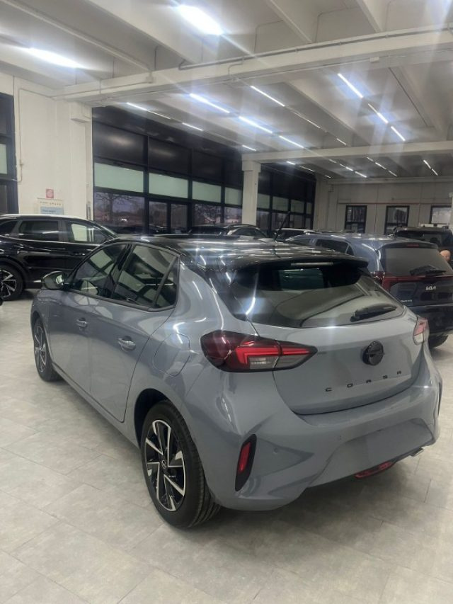 OPEL Corsa usata, con ESP