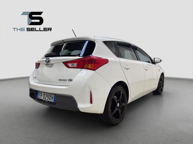 TOYOTA Auris usata, con Cerchi in lega