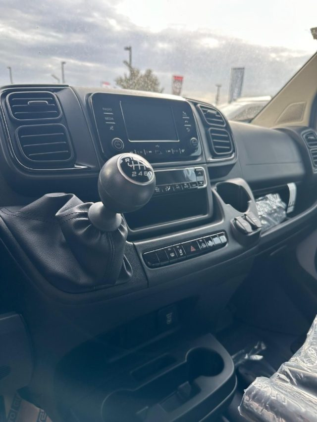 TOYOTA Proace Max usata, con ESP