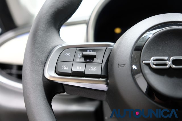 FIAT 600 usata, con Touch screen