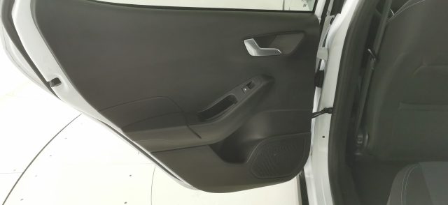 FORD Fiesta usata, con Monitoraggio pressione pneumatici