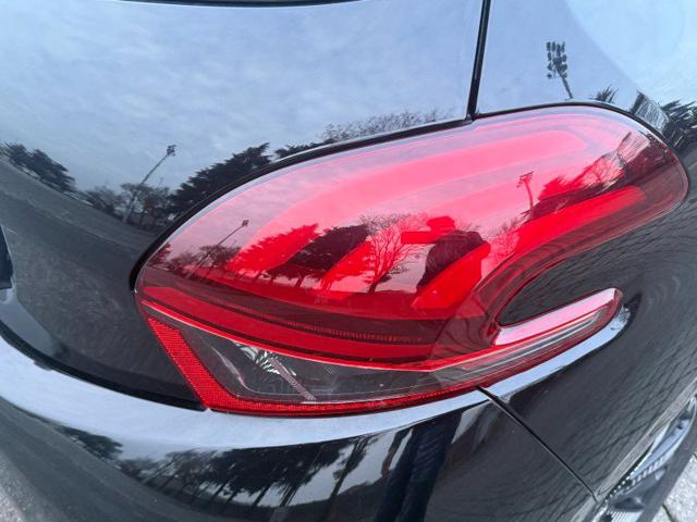 PEUGEOT 208 usata, con Sensori di parcheggio posteriori