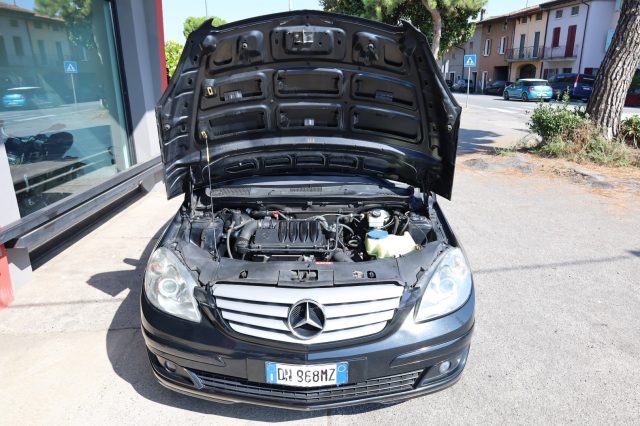 MERCEDES-BENZ B 180 usata 75