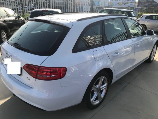 AUDI A4 usata, con Autoradio