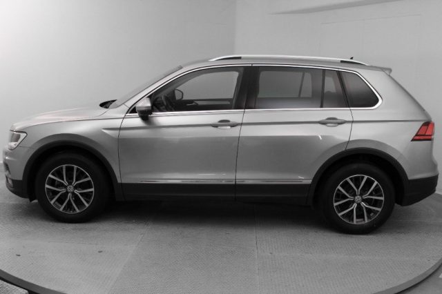 VOLKSWAGEN Tiguan usata, con Airbag laterali