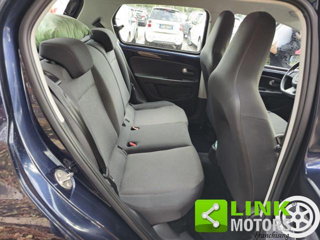 VOLKSWAGEN up! usata 15