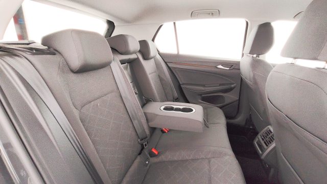VOLKSWAGEN Golf usata, con Telecamera per parcheggio assistito