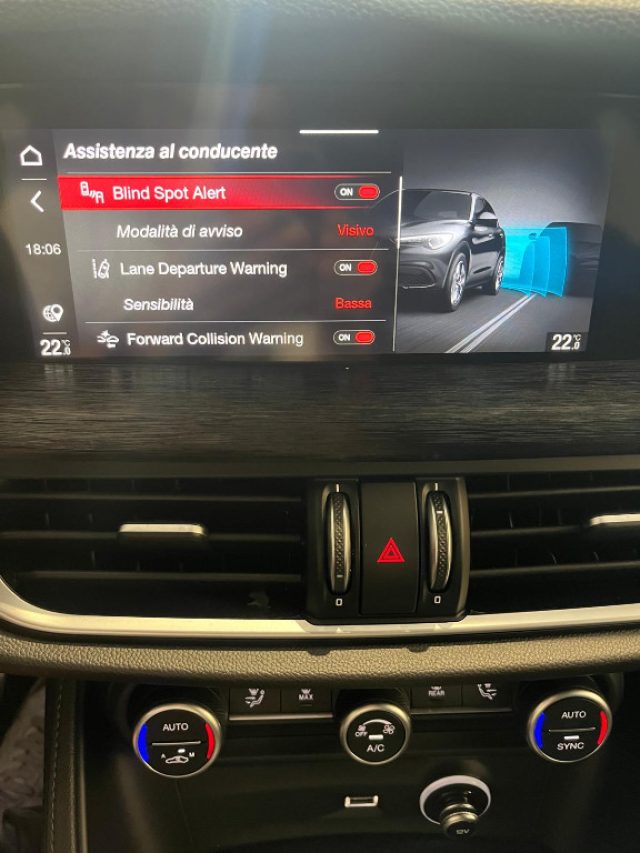 ALFA ROMEO Stelvio usata, con Cerchi in lega