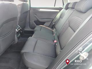 SKODA Superb usata, con Park Distance Control