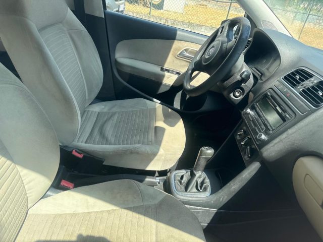 VOLKSWAGEN Polo usata, con Autoradio