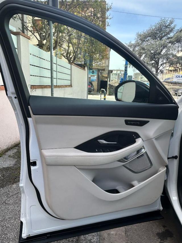 JAGUAR E-Pace usata, con Volante multifunzione