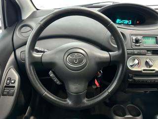 TOYOTA Yaris usata, con Chiusura centralizzata