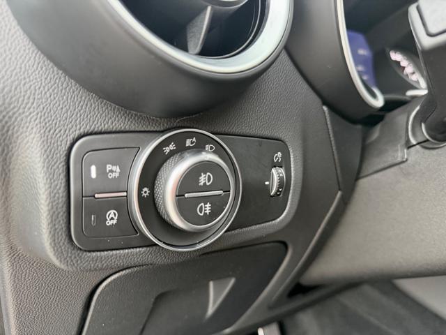 ALFA ROMEO Stelvio usata, con Sensori di parcheggio posteriori