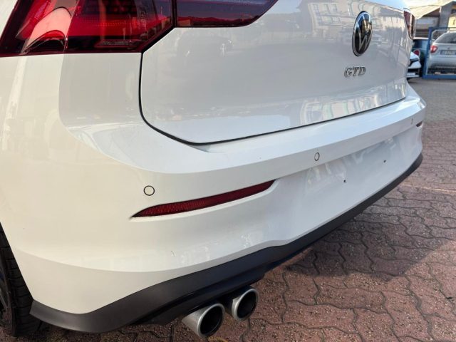 VOLKSWAGEN Golf usata, con Autoradio