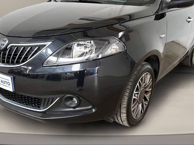 LANCIA Ypsilon usata, con MP3