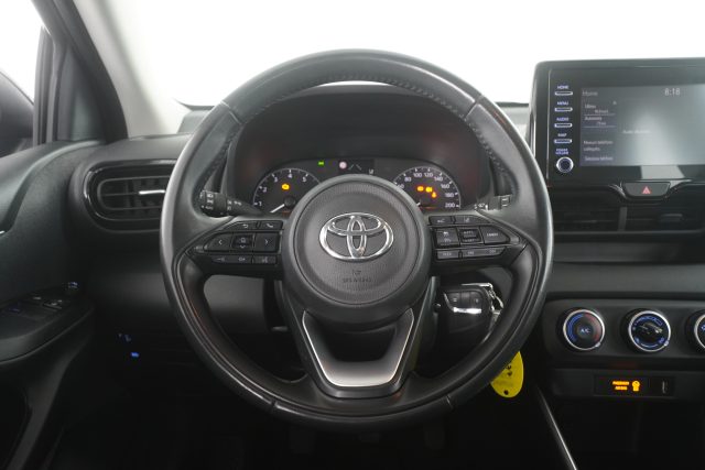 TOYOTA Yaris usata 4