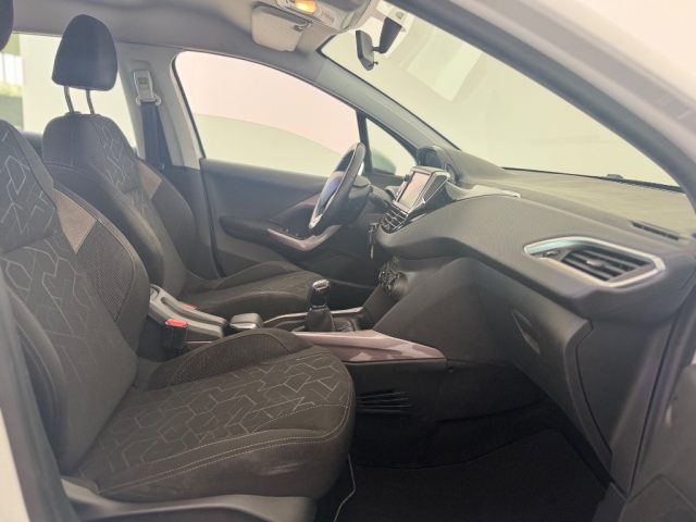 PEUGEOT 2008 usata 10