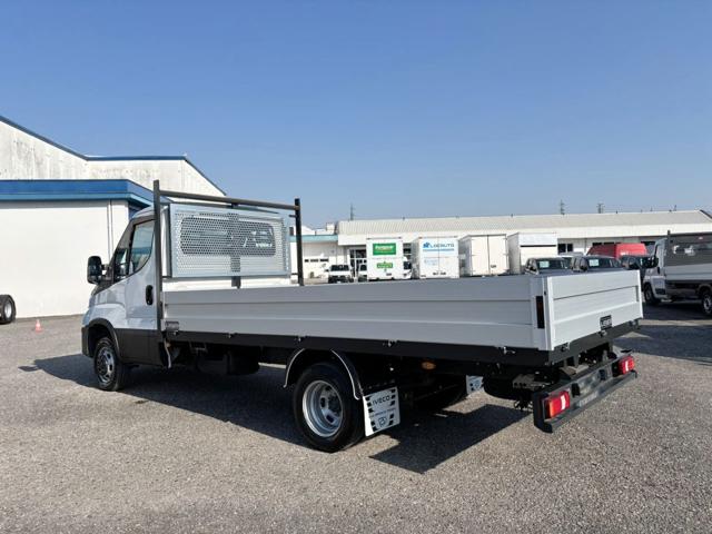 IVECO Daily usata, con Climatizzatore