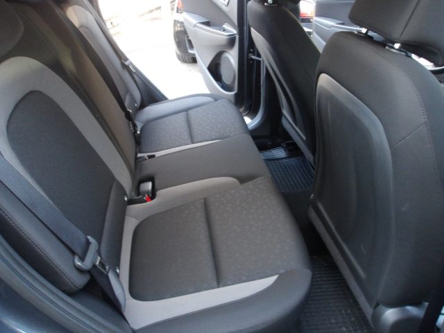 HYUNDAI Kona usata, con Autoradio digitale