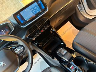 PEUGEOT 2008 usata, con USB
