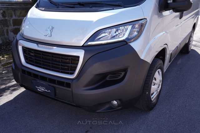 PEUGEOT Boxer usata, con Volante in pelle