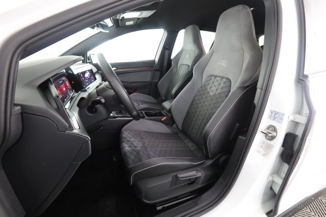 VOLKSWAGEN Golf usata 2