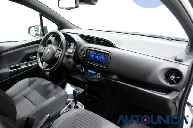 TOYOTA Yaris usata 46