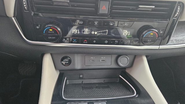 NISSAN X-Trail usata, con Chiusura centralizzata