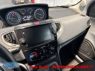 LANCIA Ypsilon usata, con USB