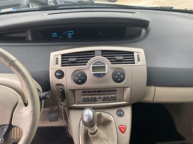 RENAULT Grand Scenic usata, con Sensore di pioggia