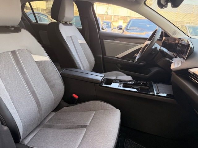 OPEL Astra usata, con Controllo trazione