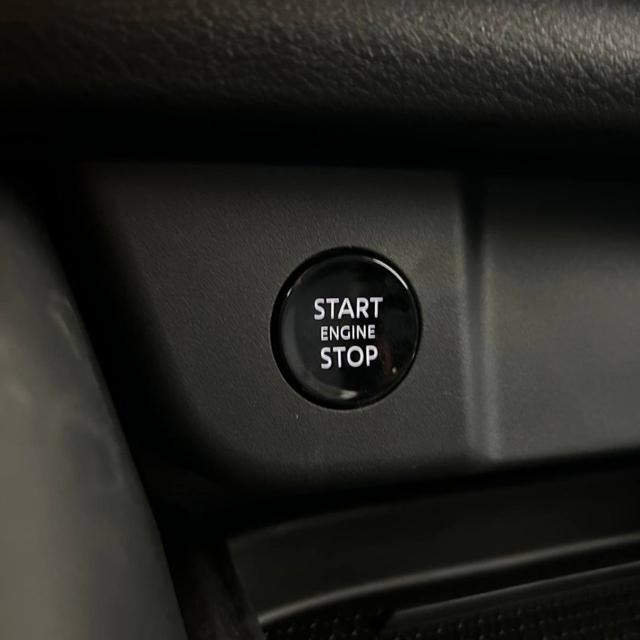 NISSAN Qashqai usata, con Controllo elettronico della corsia