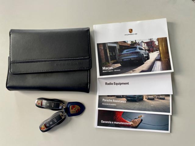 PORSCHE Macan usata, con Sedili riscaldati