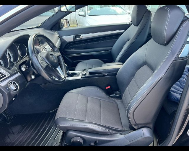 MERCEDES-BENZ E 220 usata, con Chiusura centralizzata